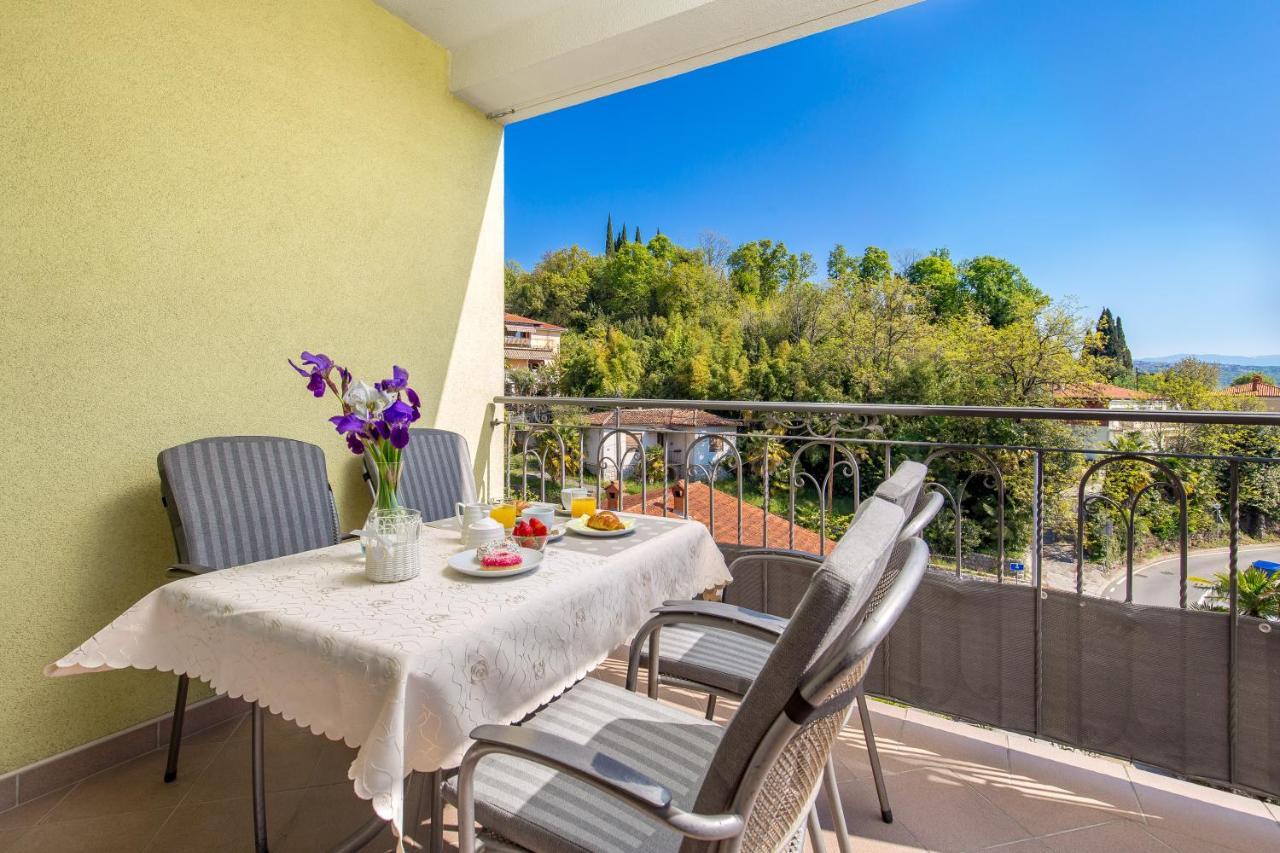 Light Summer Apartment With A Swimming Pool Opatija Exterior foto